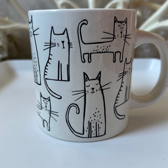 Source Unknown Other - NWT Whimsical cat mug